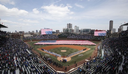 Patriotic Cubs Fan Made Sure the National Anthem Was Respected