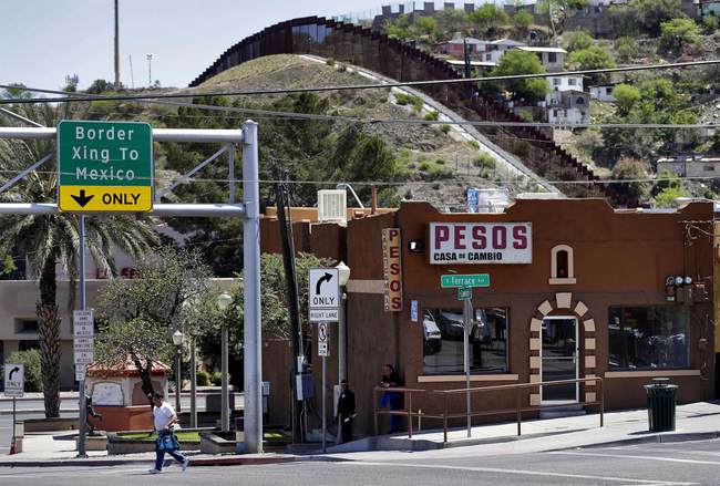 Unclear New Threat Prompts U.S. Travel Restrictions in Nogales