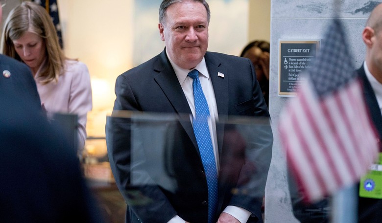 Huckabee Sanders Challenges Dems Ahead of Pompeo Confirmation