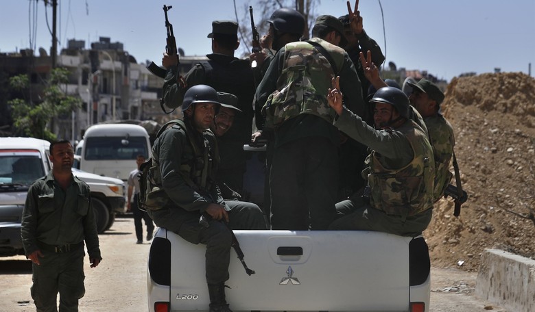 Syrian, Russian Officials Block Inspectors From Gas Attack Site 