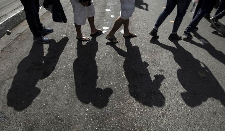 Immigrants: Turn Back---America Stinks, According to the Left