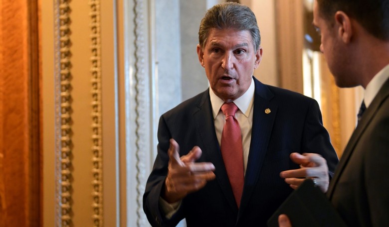 Bucking Other Anti-Iran Deal Democrats, Manchin 'Absolutely' Backs Trump's Withdrawal From Pact