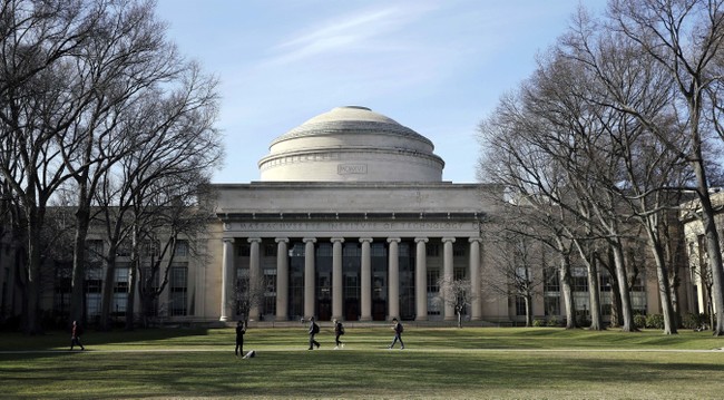 MIT Gives Campus Protesters a Deadline (Protesters Clear Out Then Immediately Re-Occupy the Space)