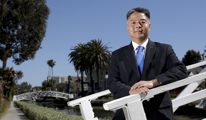 Ed Henry Asks Rep. Lieu the Perfect Question After the Congressman Complains About Trump's Border Threat