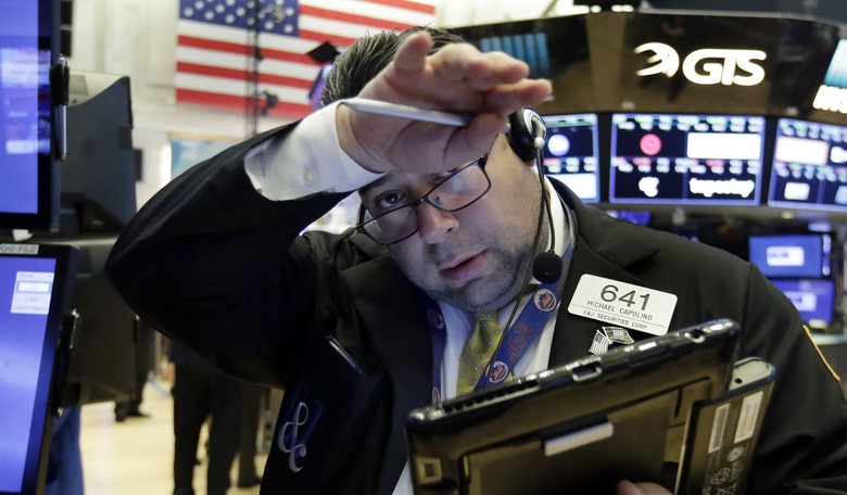 Smart Investors Jockey And Dow Surges 40 Points In Last Minutes Of Session