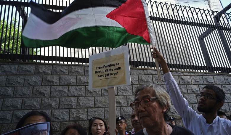 [VIDEO] Palestinian Flags Fly Over Historic D.C. Landmark as American Flags Burn