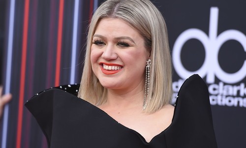 Pretty Woman Moment: Kelly Clarkson Publicly Shames Brooklyn Shop After Being Judged As Broke