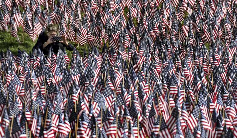 New York Times ‘Disturbed’ by US Flags—But Bemedaled by Fidel Castro