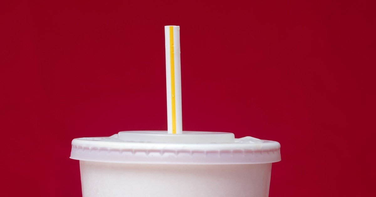The Truth About Plastic Straws Is Revealed, and I Can't Stop Laughing