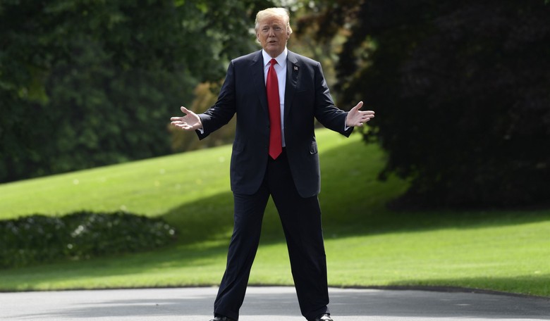 Trump Tweets on ABC's Apology to Valerie Jarrett: They Never Called to Apologize for Insulting Me