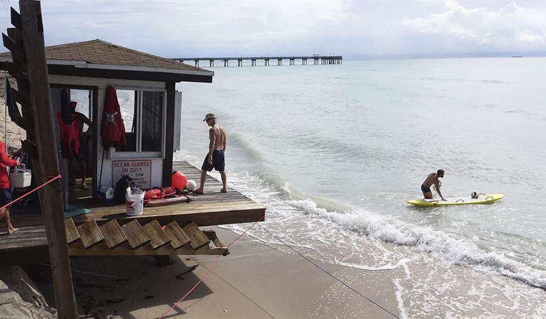 Wanna Make a Fortune? Join the Los Angeles County 'PayWatch' Lifeguard Crews