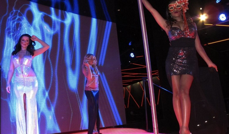 Former Illinois Mayor Allegedly Took Payments From Strip Club in Exchange for Ignoring Prostitution Ring