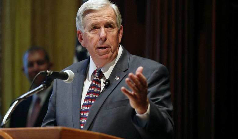 This Governor Knows He Has No Power to Mandate Thanksgiving Behavior