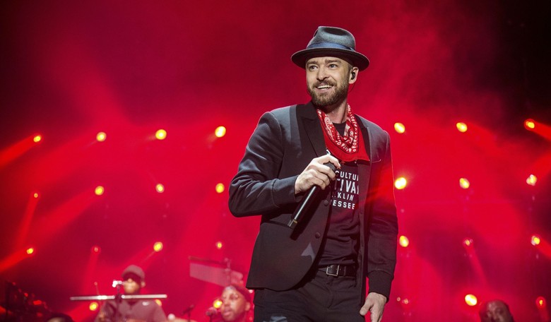 Video Surfaces of Justin Timberlake Lecturing Britney Spears on Alcohol After He Is Arrested for DUI