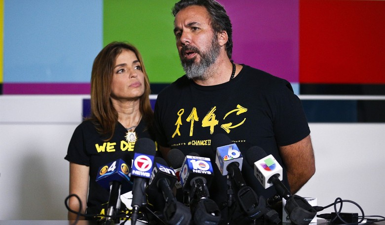 Parkland Parents Enraged By Scot Peterson's 'TODAY' Interview