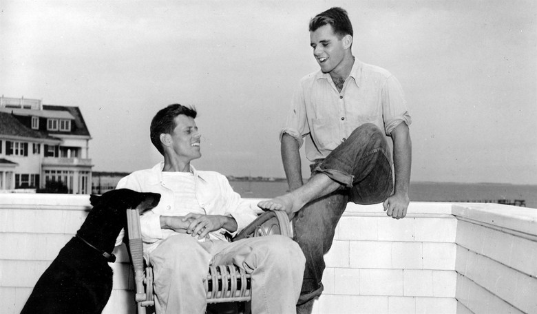 The Kennedy Family’s Love Affair With Fidel Castro and Che Guevara