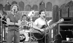 Everyone Was Shocked to Learn Art Garfunkel Is Still Alive As He Considers Leaving the US Over Trump