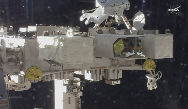 Cruz Is Right on Space Station 