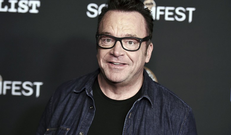 'Nasty Piece of Work': Internet Shreds Tom Arnold After He Doxxed Hope Hicks