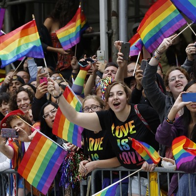 Lesbian Massachusetts Bar That Got Wrecked for Relaxing Its Mask Mandates Continues to Be a Circus
