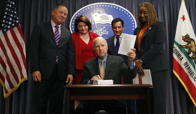 BREAKING: California Lawmakers Pass ANOTHER Gun Control Law?!