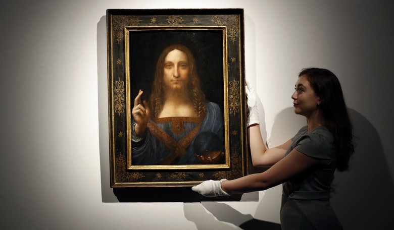 Sacre Bleu! Thieves Swipe Napoleonic Jewels From the Louvre in Less Than Four Minutes