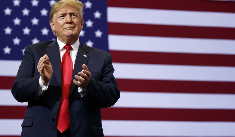 Trump Administration Officially Announces: Yes, You Can Do Your Taxes on a Postcard