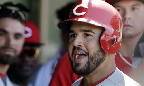 Cincinnati Reds' Eugenio Suárez Becomes an American - What Happened Next Made It Even Better