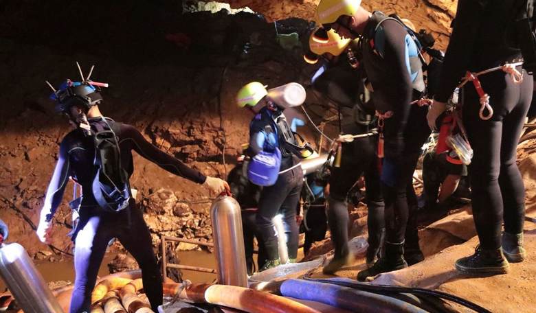 BREAKING: Thai Cave Rescue Mission Underway, 4 of 12 Soccer Players Saved 