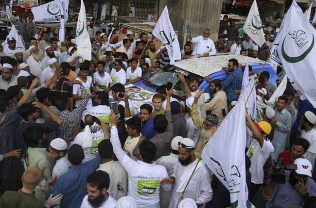 Bangladeshi Journalists Face Assaults, Threats, Harassment, Investigations, and Repressive Cyber Laws