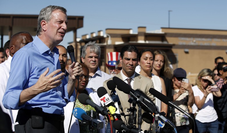 Why de Blasio Just Helped Republicans More Than Democrats While Campaigning for Gillum 