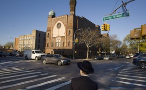 The New Normal? Knife-Wielding Man Shouting ‘Heil Hitler’ Chases Jewish Student in NYC