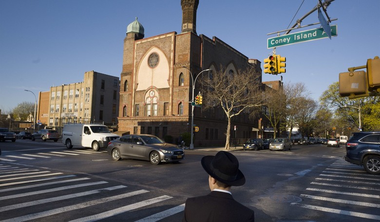 We Know Who Dug Those Secret Jewish Tunnels in NYC