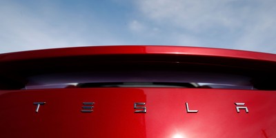 Elon Musk Unveils Prototype of Flying Tesla Roadster, and It Is Absolutely Insane