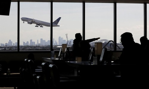 Flight Chaos: FAA Stops Planes at Newark and Philadelphia