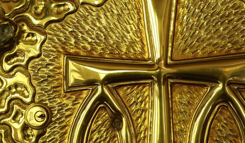 God's Revolutionary Tale
