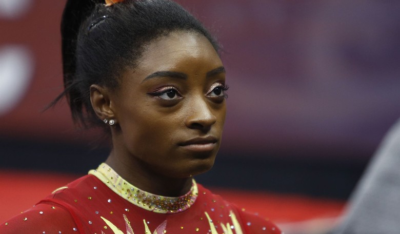 Simone Biles Mental Acrobatics No Match for Riley Gaines