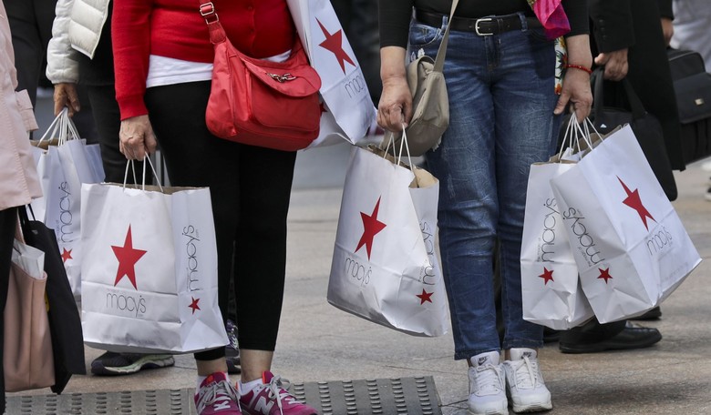 The Black Friday Terror Plot Against US Shoppers by Leftist Heroes Fidel and Che