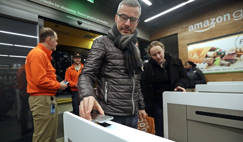 Amazon Walks Out on Its Retail Tech 'Just Walk Out,' Disputes Automation Relied on 1K Workers in India
