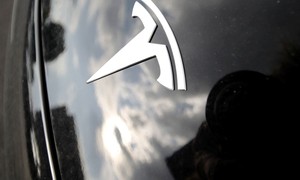 Tesla Shows Off Its New Flying Roadster, and Yes, You Need to See This