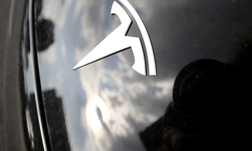 Tesla Shows Off Its New Flying Roadster, and Yes, You Need to See This
