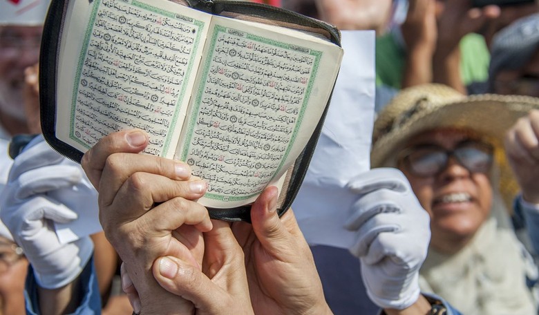 Freedom of Expression on the Ropes: UK Man Arrested for Burning Qur’an