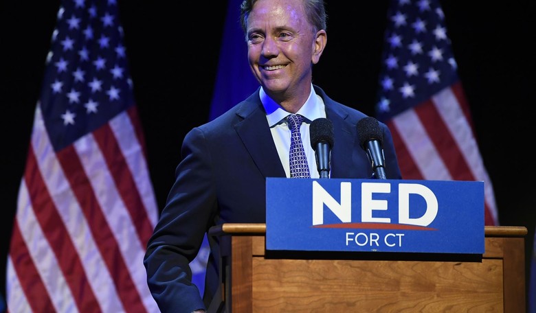 Connecticut Governor Praises Trump's Reopening Guidelines 