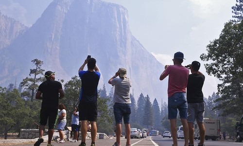 He Took His Kid Mountain Climbing, and the Internet Lost Its Mind