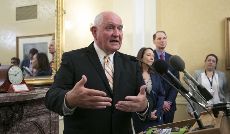 Fed Workers Literally Turn Backs On Agriculture Secretary After Being Told They're Moving To Kansas