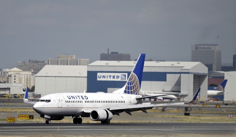 So, That's Why United Airlines Suspended a Pilot