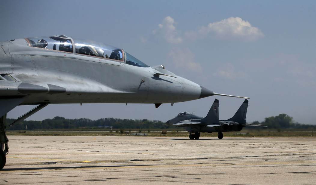 Former Air Force Pilot Arrested Over Allegations That He Trained Chinese Military Pilots