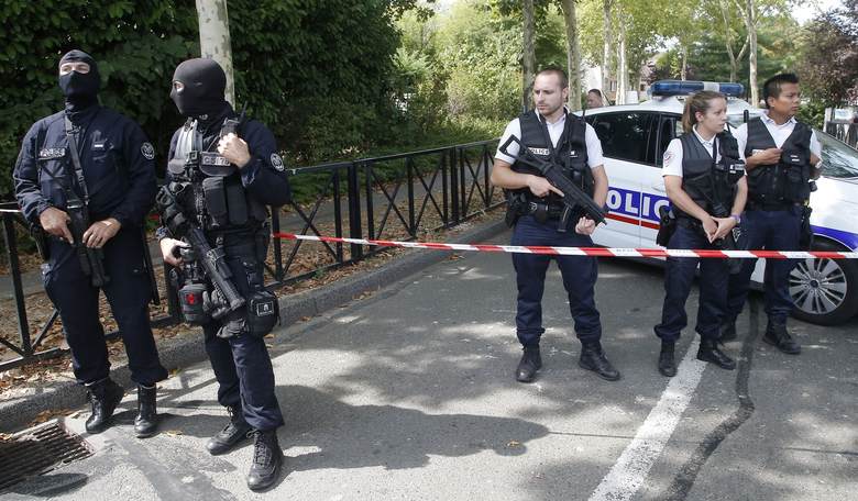 Here’s Who Stopped a Crazed Muslim's Stabbing Rampage in Paris