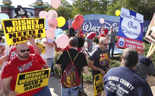 Is That Why the Minimum Wage Hike Push From Dems Failed? - Vimarsana News