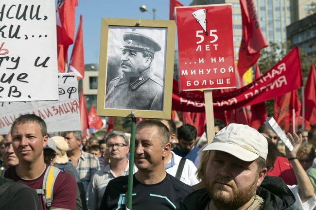 The Philosopher With a Picture of Stalin Above His Bed Opens World's Largest Book Fair